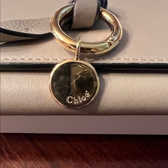 Chloé Beige Leather Wallet EUC the leather on this wallet is like butter! - Picture 16 of 16